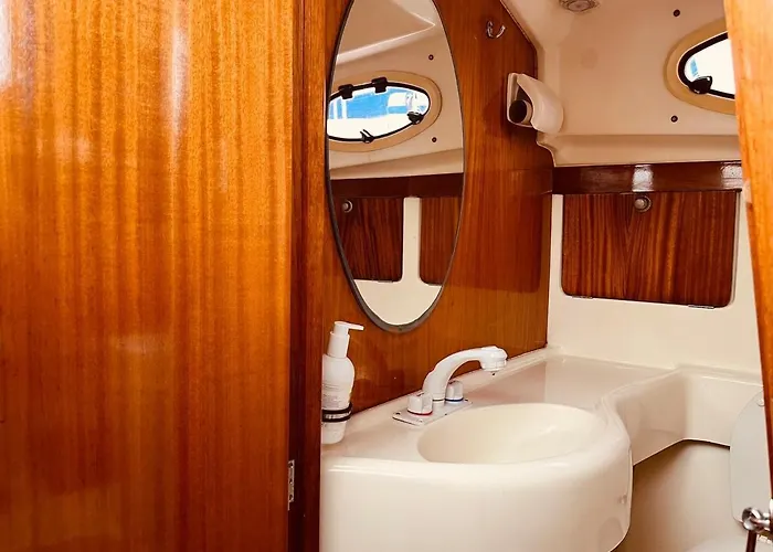 Ero- A Floating Escape In Lisbon