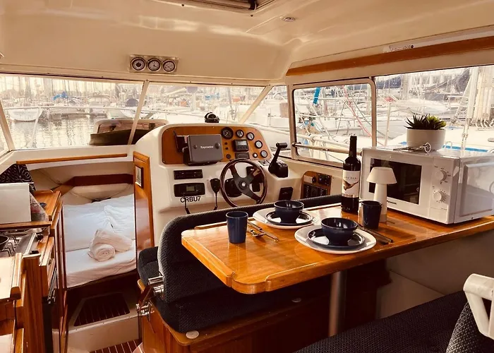 Ero- A Floating Escape In * Lisbon